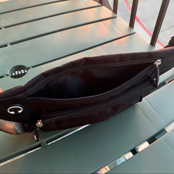 Black Adjustable Fanny Pack/Waist Bag with Pockets - Picture 7 of 8